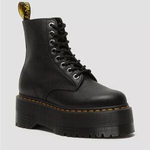 1460 Max Leather Platform Boots - Dr. Marten’s